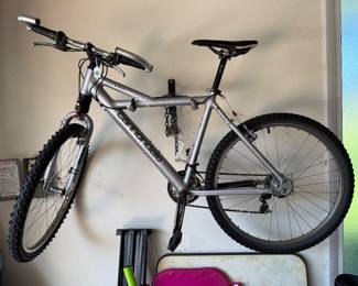 Cannondale F600 bike