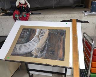 Craft arts table