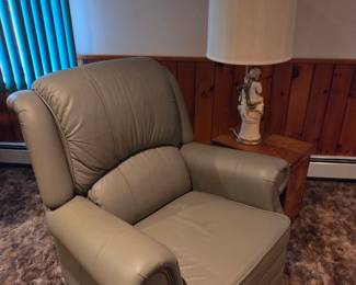 Recliner