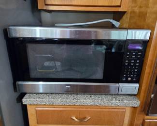 Microwave Oven