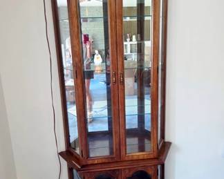 Pulaski Furniture Curio