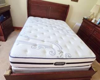 Queen Bedroom Set - Headboard, Mattress, Dresser & Stand