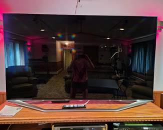 Samsung 65" TV