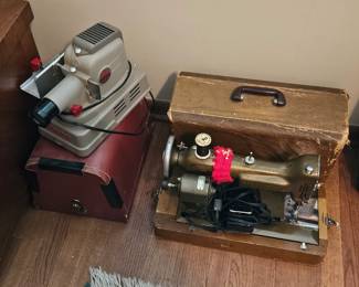 vintage Mansfield Midway 35mm slide projector 1950s.