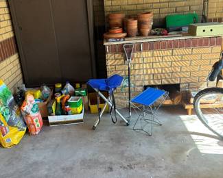 Gardening supplies, folding garden benches