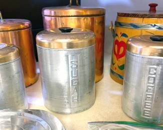 Cannisters