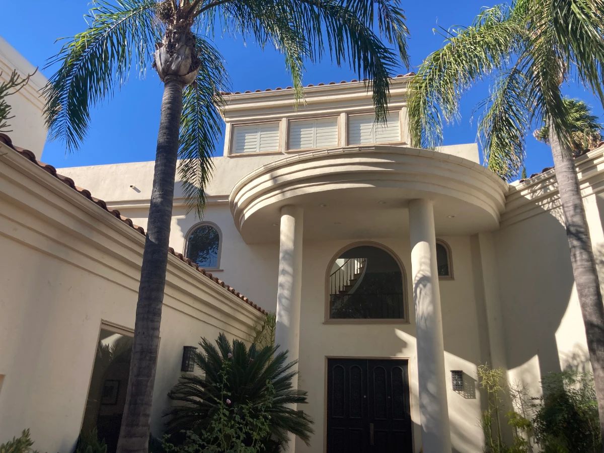Best Moving estate sale 6500 sft in Chatsworth