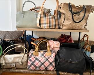many bags Coach, Lancel Burberry, Vuitton style etc..