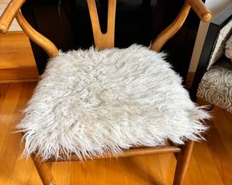 Hans Wegner style chair