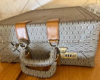 Yves Saint Laurent Vintage 