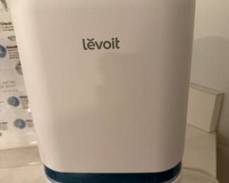 levolt Smart Ultrasonic Cool Mist Humidifier (We have 2)