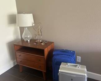Set of 2 Matching MCM nighstands