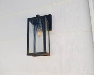 Exterior light fixture