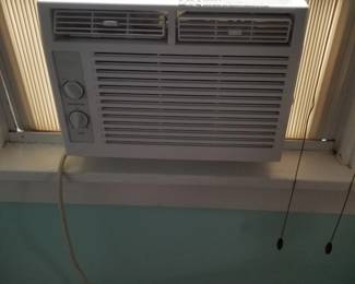 Window AC unit