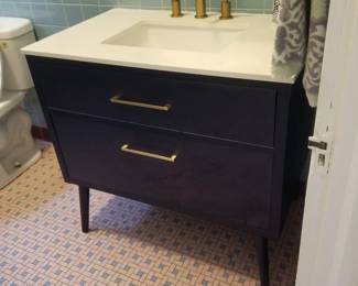 Stylish bath vanity