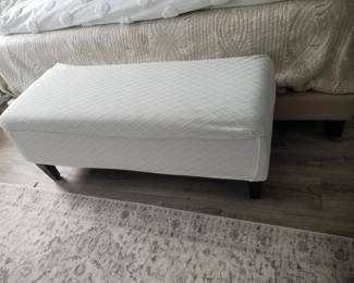 Storage ottoman