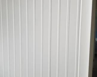 Beadboard - white
