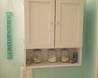 Bathroom cabinet
