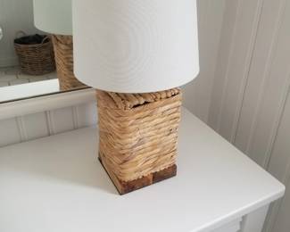 Table lamp