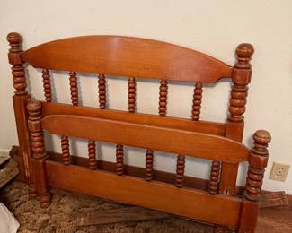 Maple twin bed