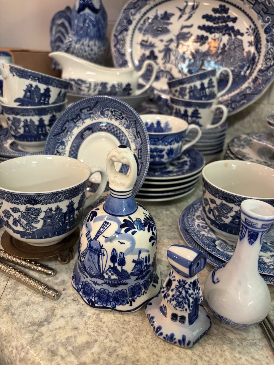 Blue Willow dishes