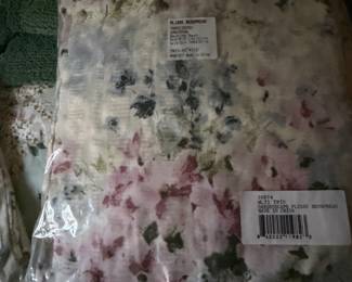 Twin Bedspread NRFP