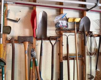 GARAGE!!!