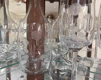 Etched Decanter with 6 Etched Crystal Wine Glasses