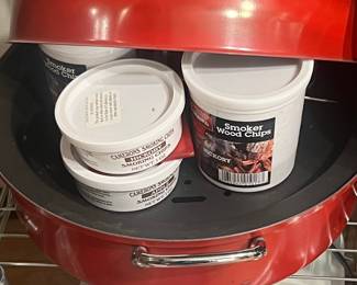 Nordic Ware Stovetop Kettle Smoker with Cameron's Wood Chips