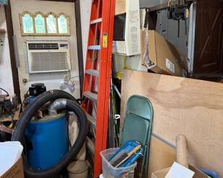 Werner Fiberglass Stepladder