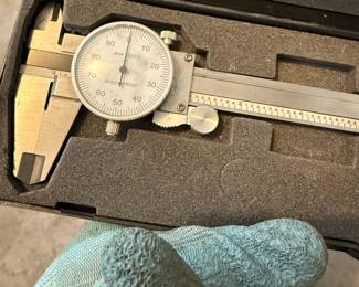 Mitutoyo 505-675 Dial Caliper, 0-6" Range, .001" Graduation