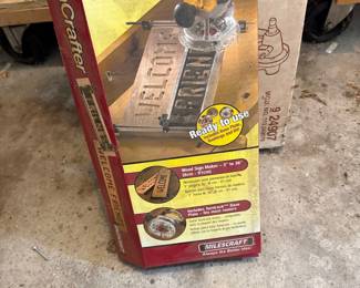 Milescraft SignCrafter with TurnLock Router Attachment