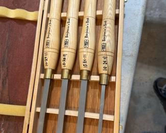 Benjamin's Best M2 HSS 4-Piece Woodturning Chisel Set with Wooden Box