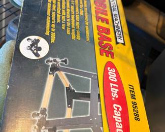 Central Machinery 300 Lb. Capacity Universal Mobile Base (Item 95288)