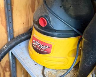 Stinger 2.5 Gallon Wet/Dry Shop Vacuum