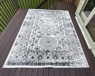 Black White Rug