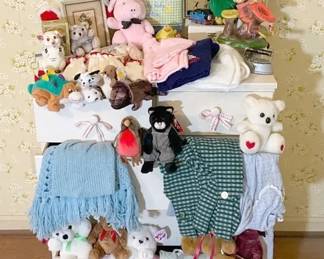 Vintage Baby With Drawers