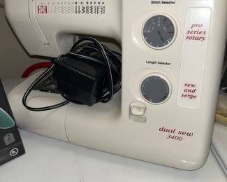 Portable Sewing Machine with case
