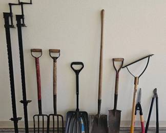 Yard Tools Clamps