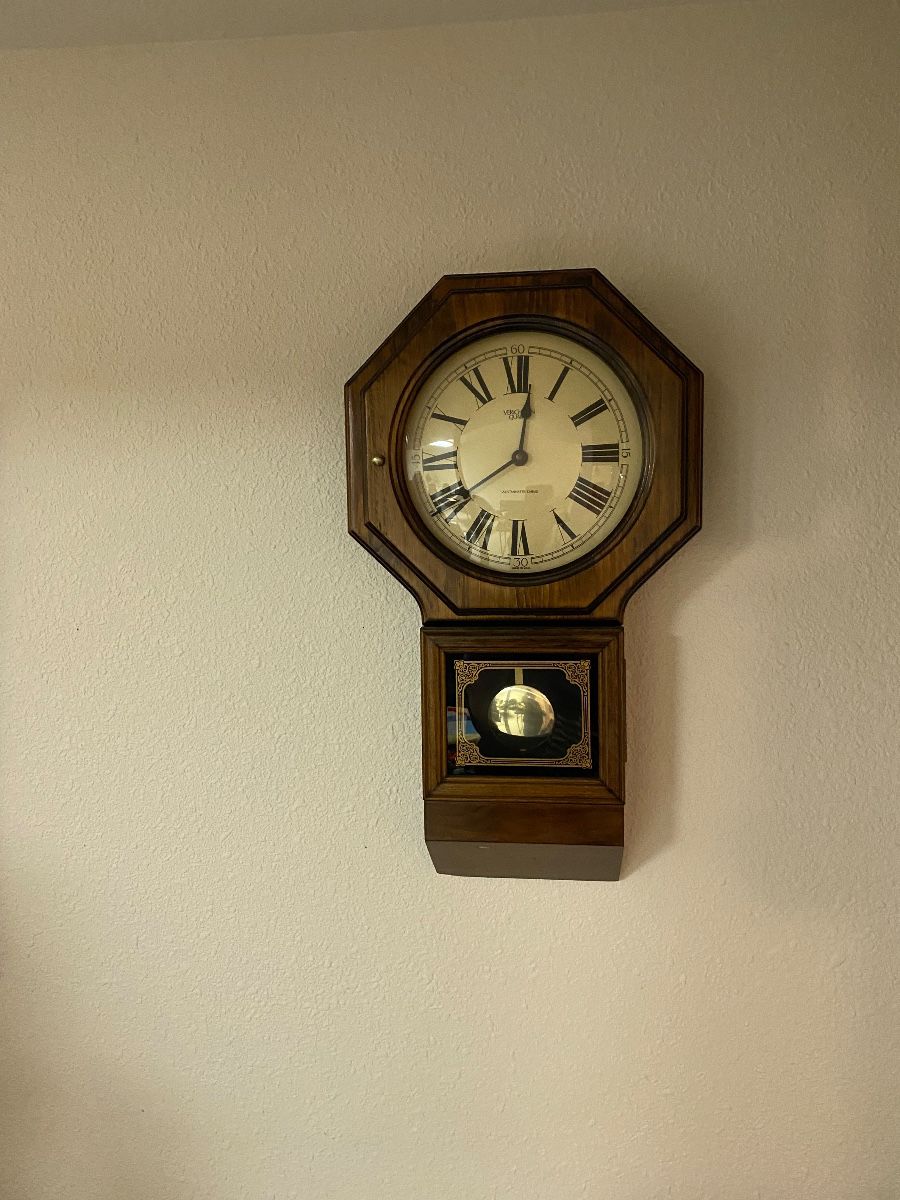 Wall clock