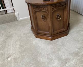 End table with storage