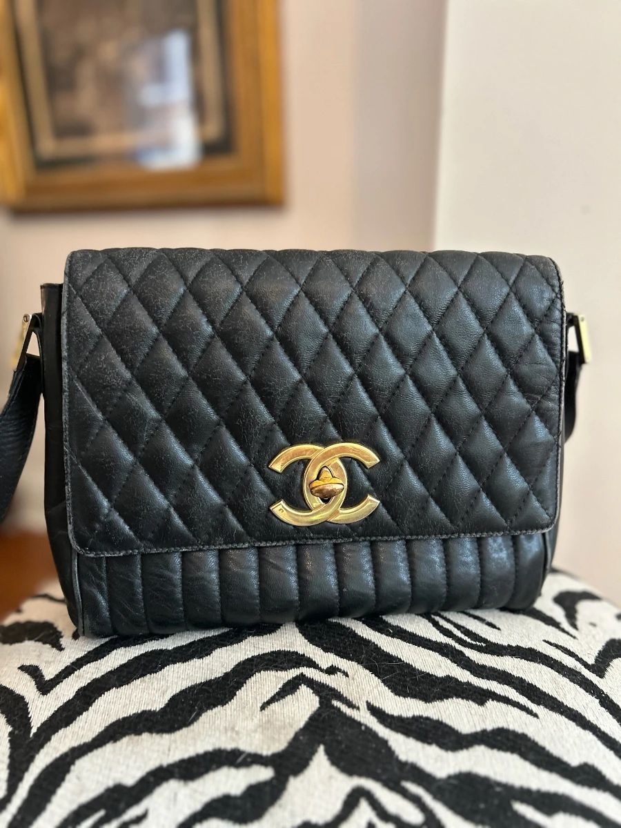 Chanel lambskin bag *replica*