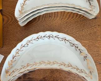 Lefton China Golden Laurel Crescent Bone Dishes (KF 2530)