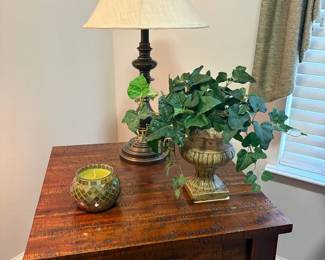 Side Table With Lamp