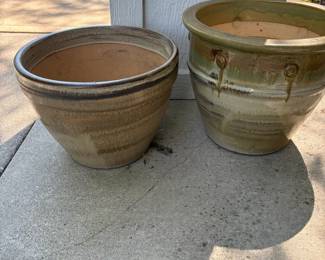 2 Outdoor Pots