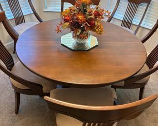 001 Round Wood Table And 6 Chairs
