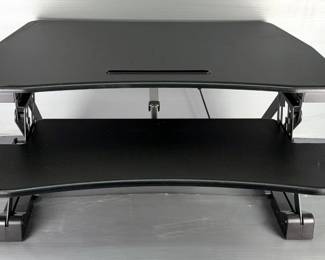 Adjustable Height Desk, Model FSK004-A2, Powers On, Approx 22" x 35"