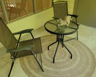 Table w/ 2 Chairs, Outdoor Rug