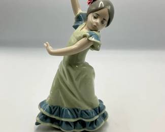 04 Lladro Hand Made in Spain Flamenco Dancer Figurine