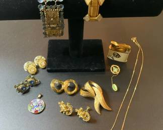 Fashion Jewelry With Enamel Bracelets Lighter Pendant and Necklace